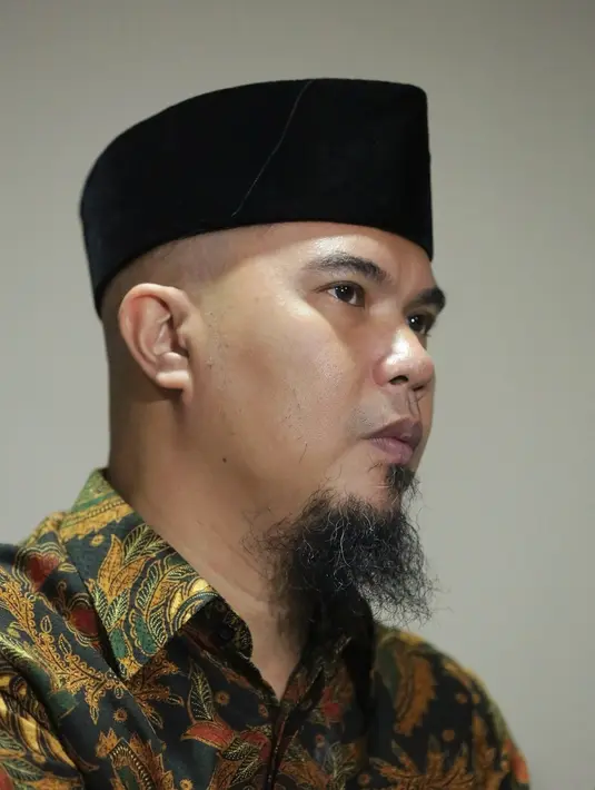 Istri musisi Ahmad Dhani, Mulan Jameela bersama anaknya juga sudah menyambangi suaminya di Mako Brimob, Kelapa Dua Depok. Hal itu dikatakan oleh sumber yang diperoleh Bintang.com. (Bambang E. Ros/Bintang.com)