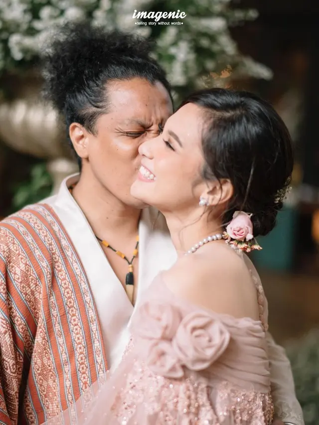 [Fimela] Arie Kriting dan Indah Permatasari