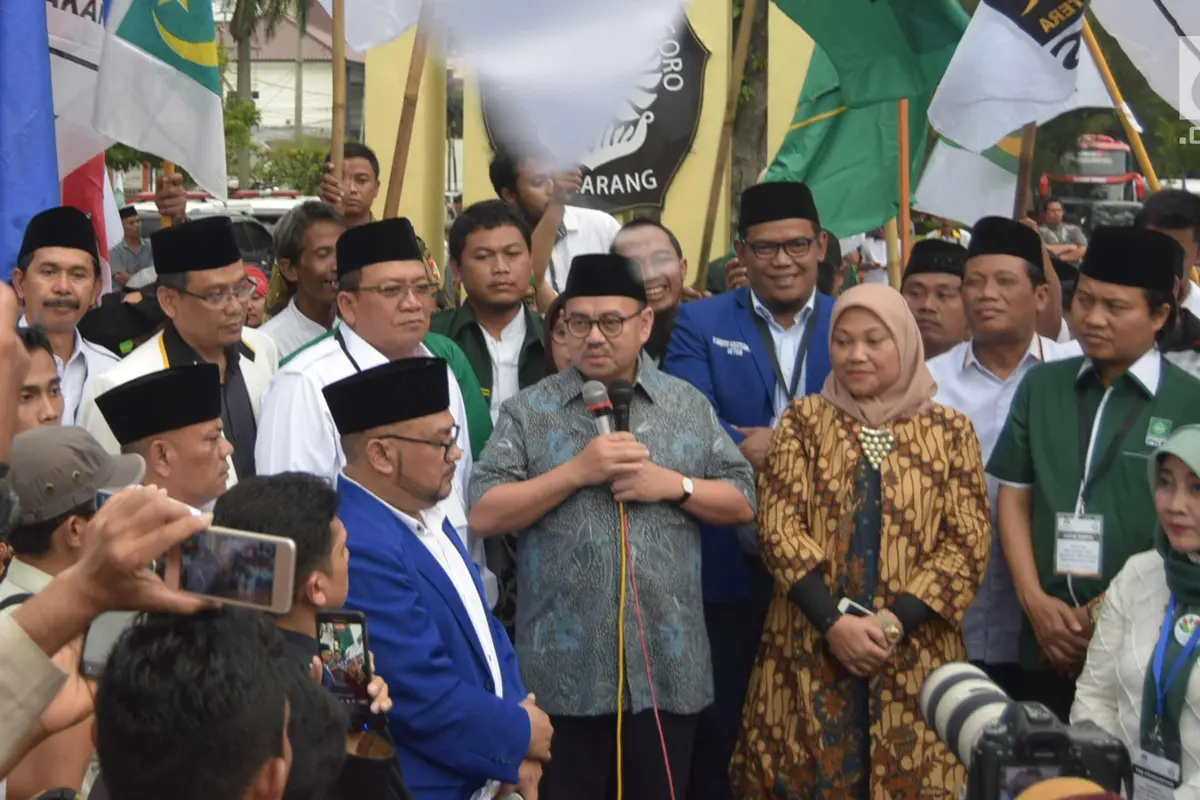 Pasangan Cagub Sudirman Said-Ida Fauziah Daftar Pilkada Jateng