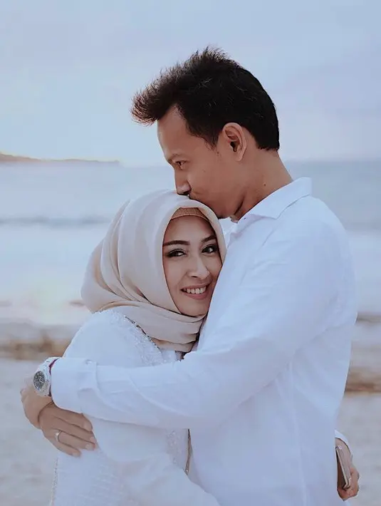 Fedi Nuril dan Vanny Widyasasti (Instagram/fedinuril)