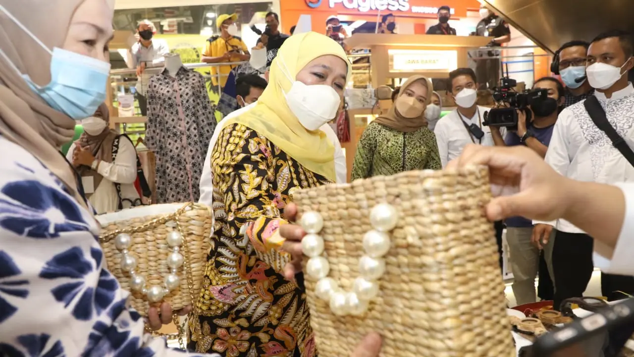 Gubernur Jawa Timur Khofifah Indar Parawansa. (Dian Kurniawan/Liputan6.com)