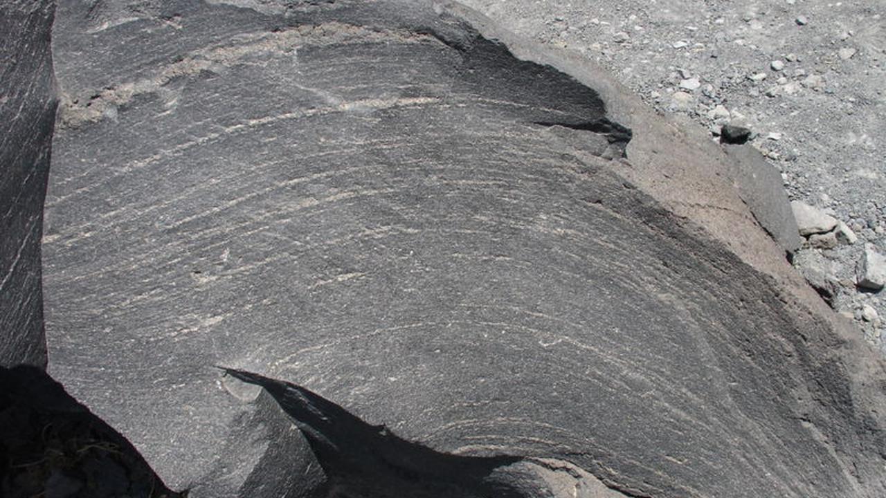 Ilustrasi batuan beku | Wikimedia Commons