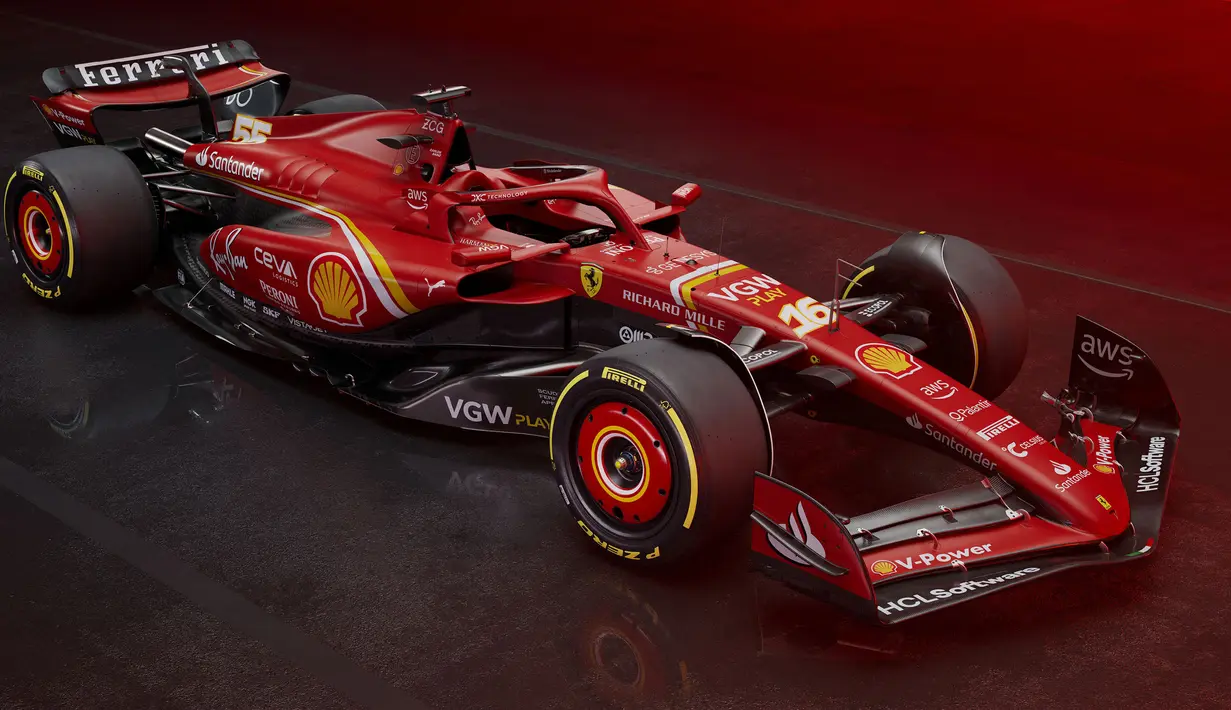 Tim Scuderia Ferrari merilis mobil mereka yang akan digunakan untuk Formula 1 musim 2024 pada Rabu (13/02/2024) waktu setempat. Peluncuran mobil SF-24 tersebut berlangsung di markas mereka, Maranello, Italia. (AFP/Handout/Ferrari Press Office)