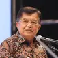 Jusuf Kalla saat memberi sambutan dalam pembukaan TAFISA Games 2016 ke-6 di Mall Ancol Beach City, Jakarta, Sabtu (8/10/2016). Jusuf Kalla secara resmi membuka gelaran TAFISA yang ke-6. (Liputan6.com/Herman Zakharia)