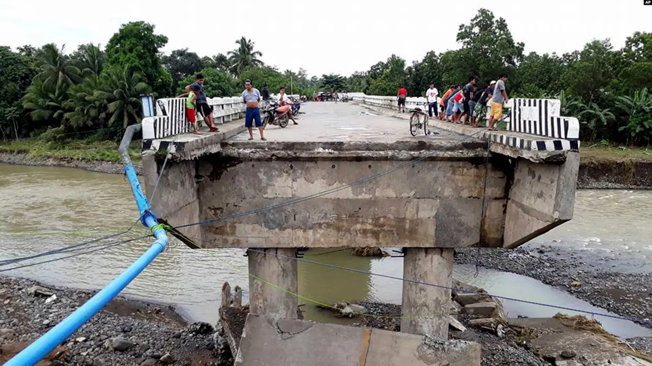 Ilustrasi jembatan runtuh di Filipina. (Foto: AP)