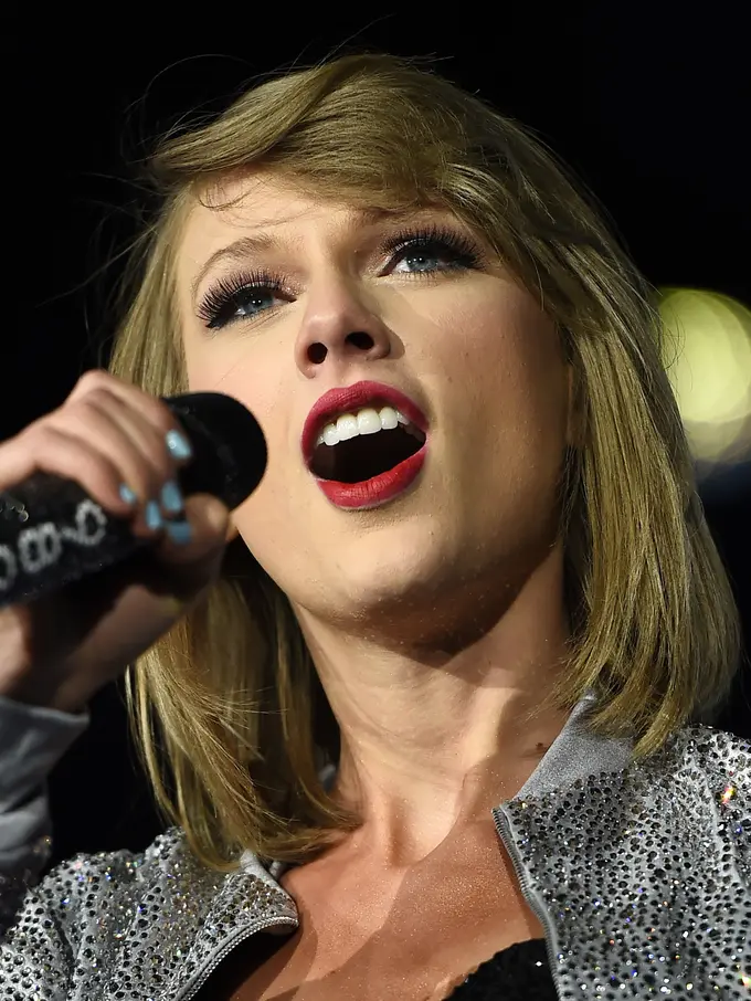 [Bintang] Taylor Swift