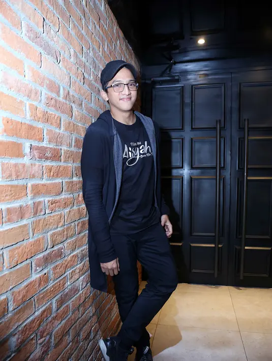 "Ini pure drama. Saya dituntut untuk menjadi orang lain. Tidak boleh menjadi Ge lagi," ujar juara 1 Stand Up Comedy Indonesia, Kompas TV itu. (Nurwahyunan/Bintang.com)