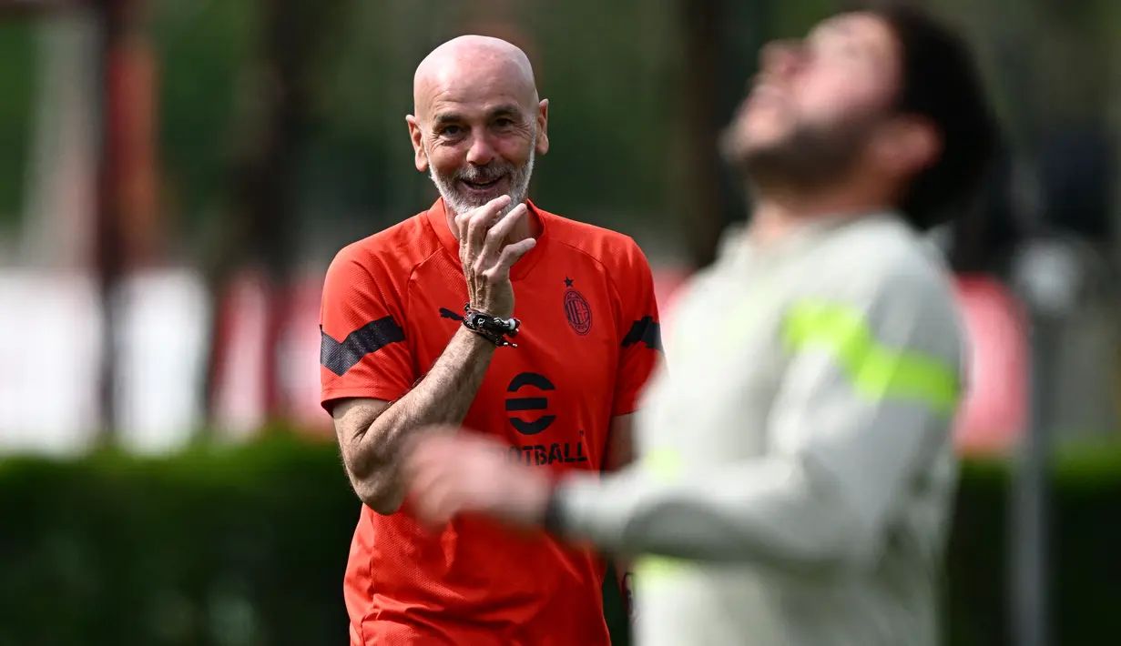 Pasukan Stefano Pioli itu hanya mampu meraih satu kemenangan dalam enam laga terakhirnya di semua kompetisi. (Photo by GABRIEL BOUYS / AFP)