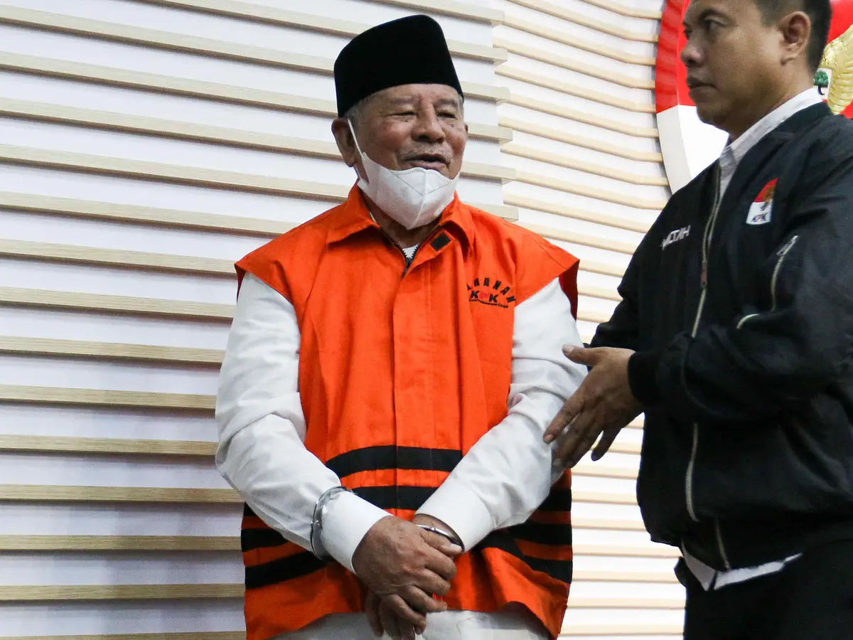 KPK Sita Tanah dan Hotel Milik Gubernur Maluku Utara Abdul Gani Kasuba -  News Liputan6.com