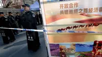 Pos pemeriksaa polisi di Xinjiang, China. (BBC)