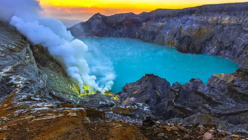 Wisata Kawah Ijen Banyuwangi, Pesona Alam yang Unik dan Menakjubkan - Hot  Liputan6.com