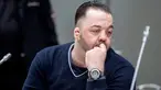 Mantan perawat, Niels Hoegel, 42, berada di pengadilan untuk menjalani sidang pembacaan vonis di Oldenburg, utara Jerman, Kamis (6/6/2019). Niels Hoegel dijatuhi hukuman penjara seumur hidup atas tuduhan membunuh 85 pasien dalam perawatannya. (Hauke-Christian Dittrich/dpa via AP)