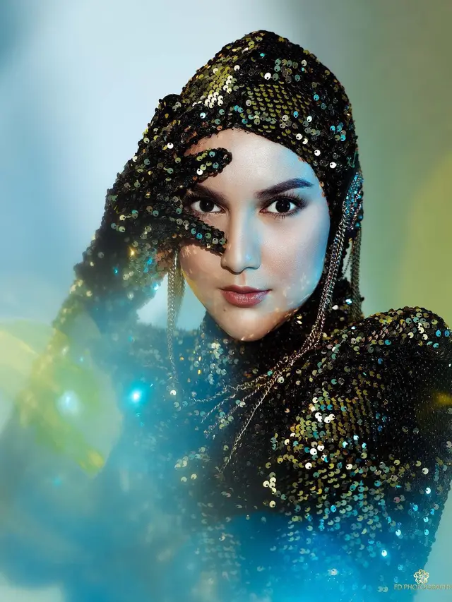 7 Pemotretan Terbaru Irish Bella dengan Tema Unstopable Sparkling