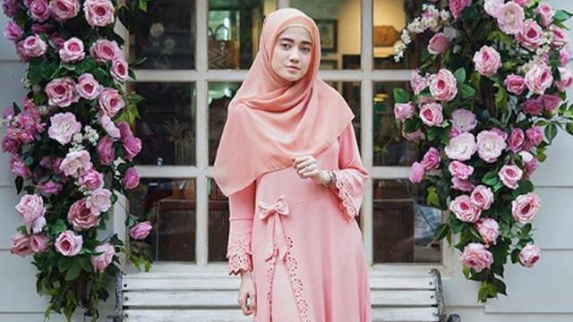 Hasil gambar untuk <a href='https://sumsel.tribunnews.com/tag/sindy-havresthino' title='Sindy Havresthino'>Sindy Havresthino</a> di girlband princess berhijab