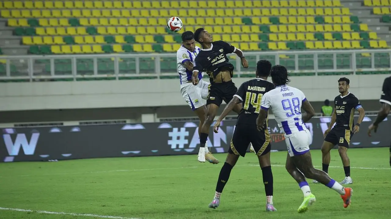 Dewa United vs Persib Bandung