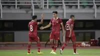 Timnas Indonesia U-20 berhadapan dengan Timor Leste pada matchday pertama Grup F Kualifikasi Piala Asia U-20 2023 di Stadion Gelora Bung Tomo, Surabaya, Rabu (14/9/2022) malam. (Bola.com/Ikhwan Yanuar)