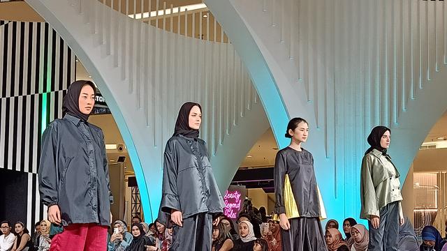 Inspirasi Gaya Streetwear Kece bagi Para Pengguna Ojek dari Panggung JFW 2020