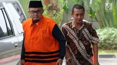 Ketua Fraksi PAN di DPRD Lampung Agus Bhakti Nugroho menjalani pemeriksaan perdana di gedung KPK, Jakarta, Jumat (10/08).  Agus diperiksa sebagai tersangka terkait melakukan suap proyek infrastruktur di kawasan Lampung Selatan.(Merdeka.com/Dwi Narwoko)