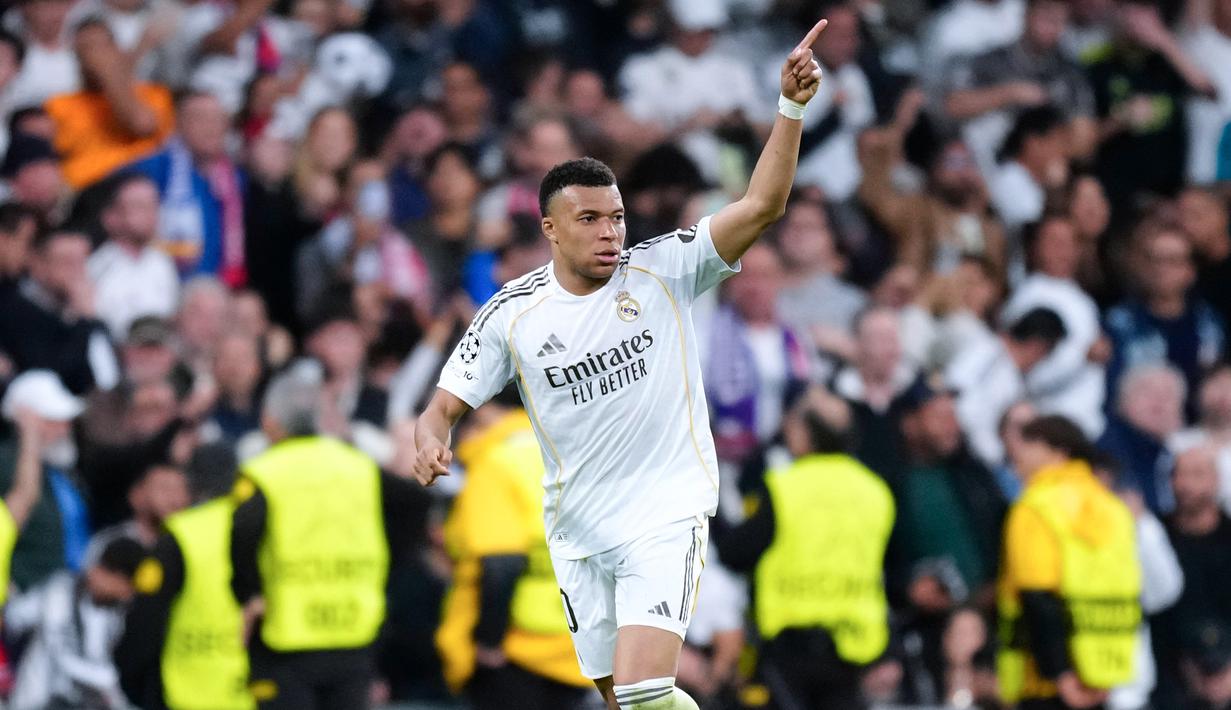 Madrid sempat memperkecil skor lewat gol Kylian Mbappe pada menit ke-74. (AP Photo/Jose Breton)