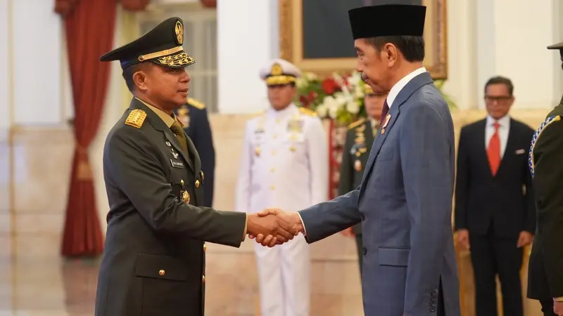 Jenderal TNI Agus Subiyanto dilantik Presiden Jokowi sebagai Kepala Staf Angkatan Darat (KSAD) di Istana Negara, Jakarta, Rabu (25/10/2023) (tniad.mil.id)