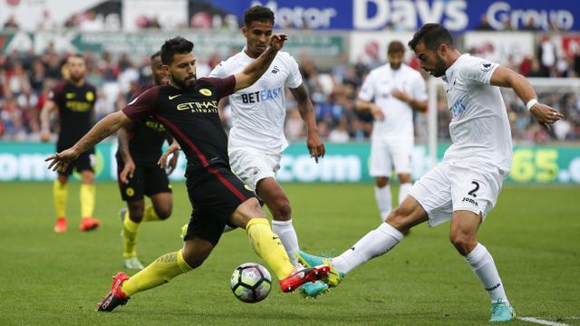 Foto: Pernah Duel dengan Messi dan Cristiano Ronaldo, Aksi Jordi Amat yang Ingin Bela Timnas Indonesia dengan Pemain Top Eropa