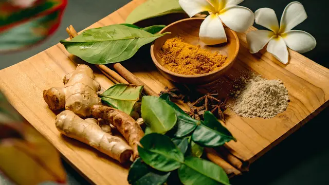 Menghidupkan Kembali Ritual Kecantikan Nusantara dengan Jamu Lewat Kolaborasi Kamar Solek House of Tugu Jakarta dan JUARA