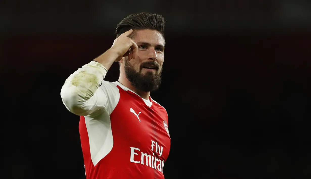 Pemain Arsenal, Olivier Giroud  mencetak satu-satunya gol kemenangan untuk timnya saat melawan West Bromwich pada laga Boxing Day Premier League di cOld Trafford, (26/12/2016).  (Action Images via Reuters/John Sibley) 
