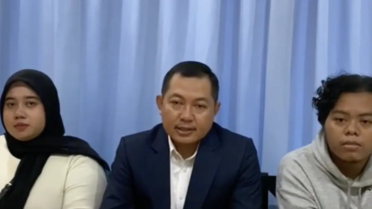 mantan karyawan ayu puspita
