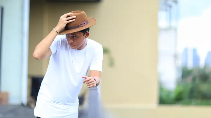 [Bintang] Single Ketiga Rizky Febian, Cukup Tau Tuai Pujian Netizen