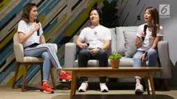 Runners & Sports Enthusiast RietaSantoso memberi keterangan pers pada peluncuran Run to Beats, Unveils Powerbeats Pro di Jakarta, Jumat (13/9/2019). Powerbeats Pro mudah disambungkan untuk semua jenis gadget, baik itu Ios, ataupun android. (Liputan6.com/HO/Agus)