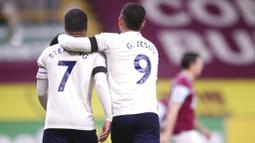 Dua gol kemenangan Manchester City di markas Burnley masing-masing dicetak oleh Gabriel Jesus dan Raheem Sterling. (Alex Pantling/Pool via AP)