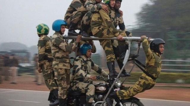 Bikin Bengong, 7 Potret Tak Biasa Orang Bawa Kendaraan