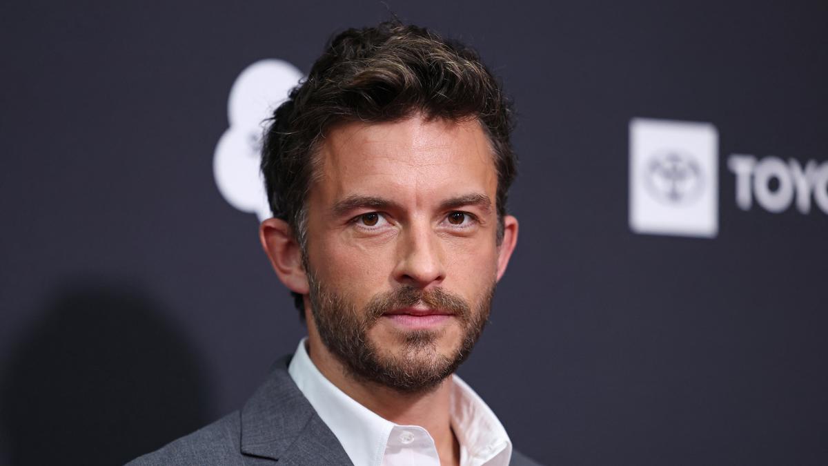 Profil Jonathan Bailey, dari Anak Pedesaan Inggris Kini Jadi Pria Terseksi 2025 Versi Majalah People