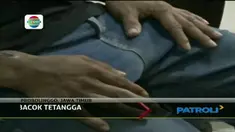 Keluarga tak menyangka pembacokan dilakukan oleh dua orang tetangga mereka sendiri, yaitu Taufik bersama keponakannya Rudi. 