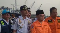 Gubernur Babel Erzaldi Rosman Djohan di Posko Lion Air JT 610 (Liputan6.com/Ady Anugrahadi)