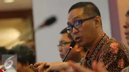 Dirut Semen Indonesia  Rizkan Chandra saat memberikan keterangan pers terkait pemberian fasilitas kredit untuk PT Semen Gresik dari Bank Mandiri, Jakarta, Jumat (10/6). (Liputan6.com/Angga Yuniar) 