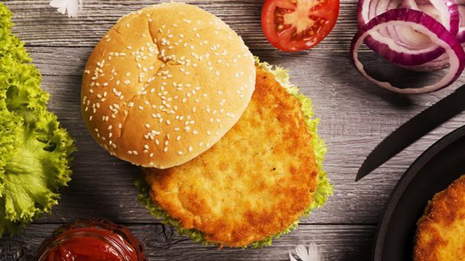 Resep Burger Ayam Krispy Keju Lifestyle Fimela Com