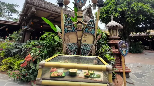 Laporan Liputan6.com dari Hong Kong: Menjajal Resto Halal Bertema Moana di Disneyland