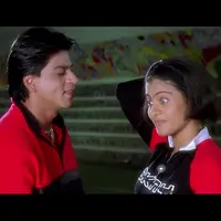 Kajol dan Shahrukh Khan dalam film Kuch Kuch Hota Hai. Foto: via scoopwhoop.com