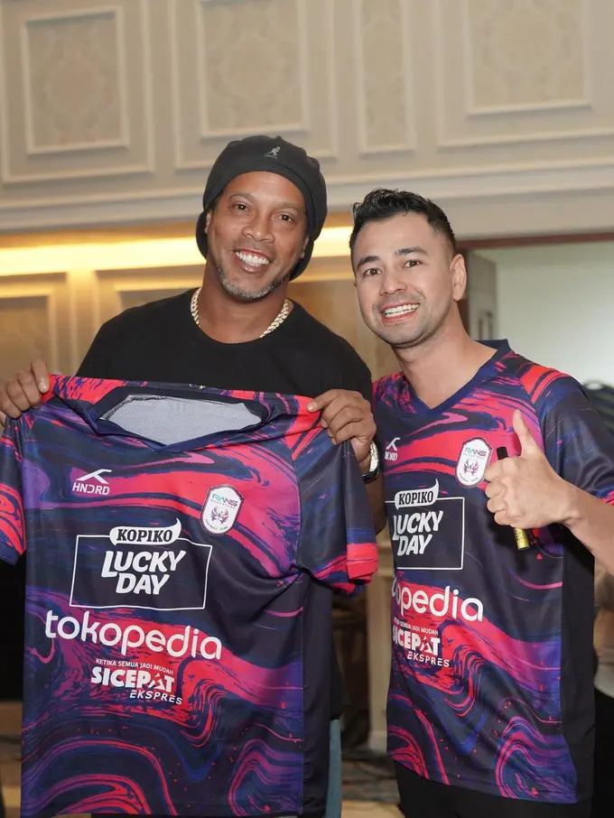 Raffi Ahmad dan Ronaldinho (Instagram/raffinagita1717)