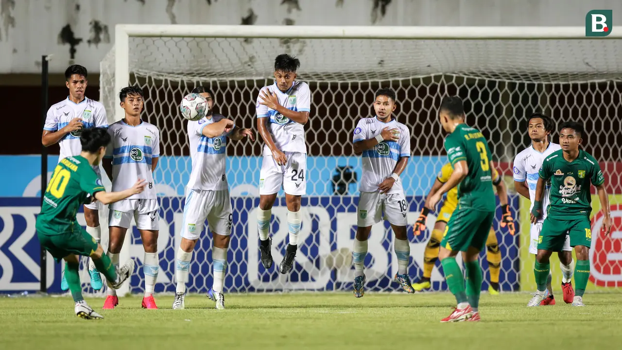 Foto: Derbi Jatim Persebaya Kontra Persela Berakhir Sama Kuat di Pekan ke-8 BRI Liga 1 2021 / 2022