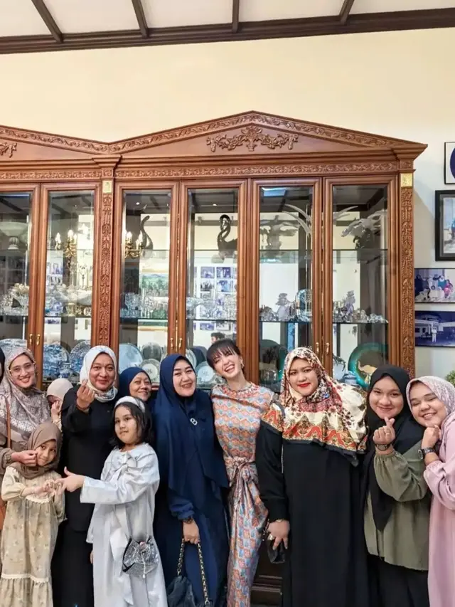 [Fimela] Raline Shah