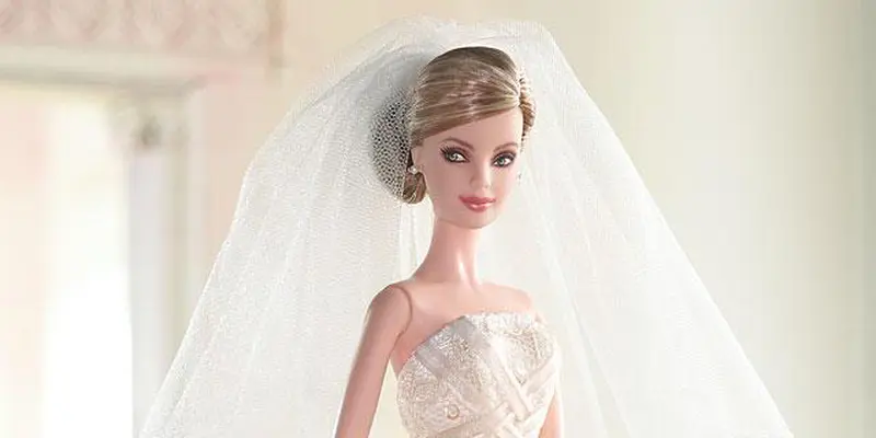 Barbie doll hot sale gaun
