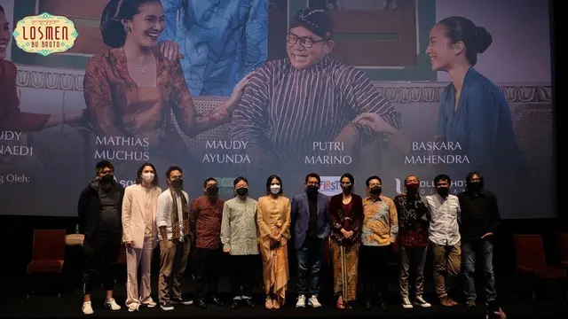 Diadaptasi dari Serial TV Lawas, Ini 6 Potret Gala Premiere Film Losmen Bu Broto