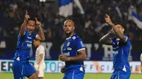 Momen Persib Bandung kalahkan Malut United FC pada pekan ke-14 BRI Liga 1 2024/2025 di Stadion GBLA, Kota Bandung, Jumat (13/12/2024) malam. (Erwin Snaz/Bola.com)