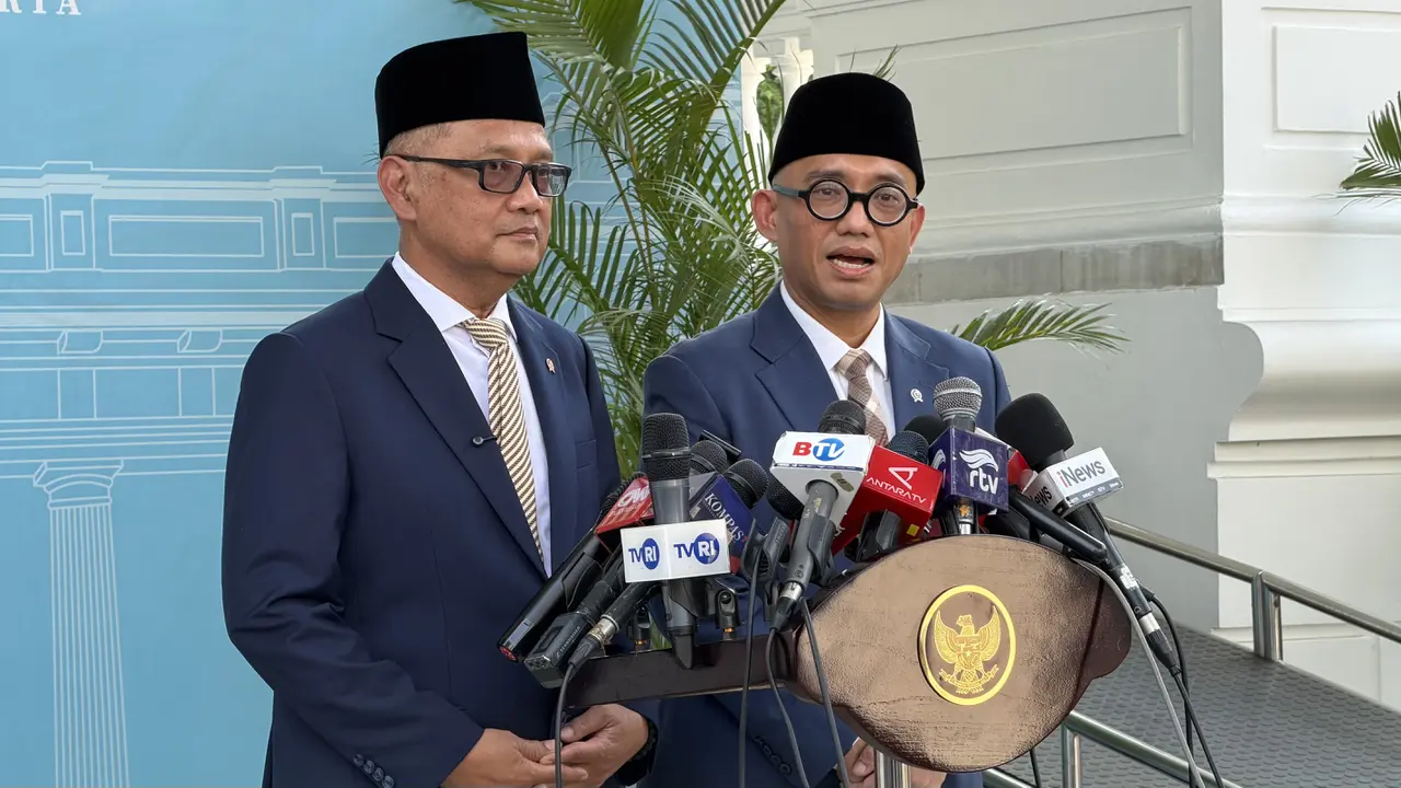Menteri Haji (Menhaj) Mochamad Irfan Yusuf dan Wakil Menteri Haji Dahnil Anzar Simanjuntak menemui Presiden Prabowo Subianto di Istana Merdeka Jakarta.
