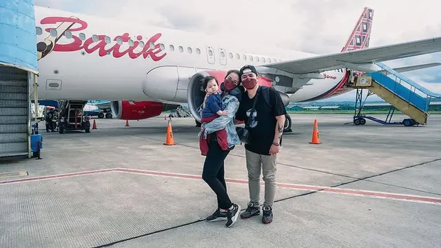 Sheila Marcia dan putranya