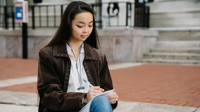 Kebiasaan Sederhana Perempuan Karismatik, Pelajari Tanda yang Dikagumi dan Menginspirasi