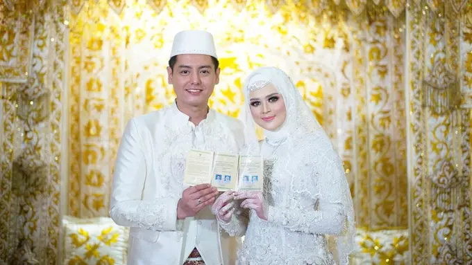 Resmi Menikah, Begini 6 Momen Pernikahan Roger Danuarta dan Cut Meyriska