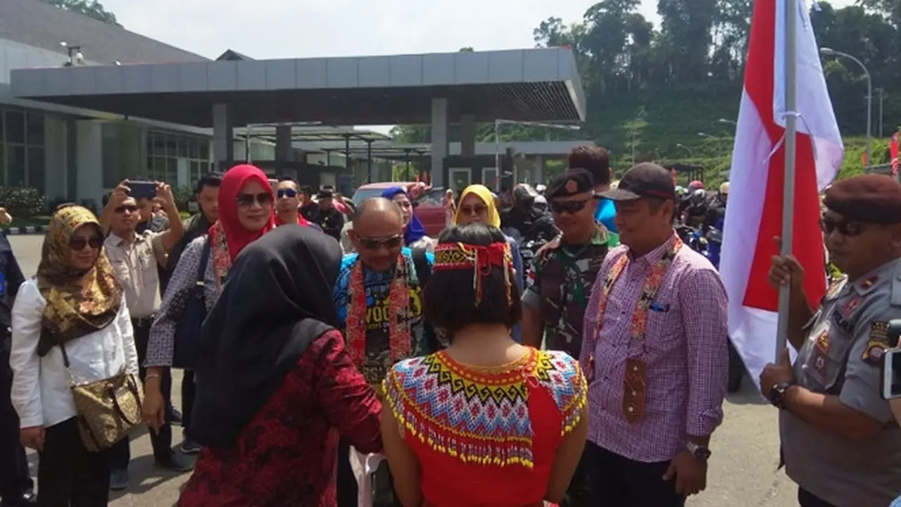 Indahnya Perbatasan Entikong Jadi Magnet Komunitas Moge Malaysia di Wonderful Indonesia Festival 2018